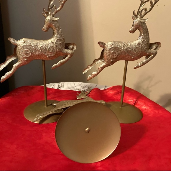 Set of 3 gold tone Reindeer - Picture 3 of 3